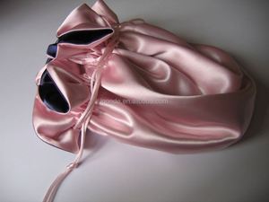 Sac de danse en satin bleu marine de grande taille, rose glacé, sac à main de mariée, biodégradable pour l'envoi postal - Product Image 3