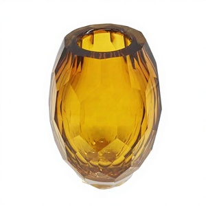 Vase Art Déco en Verre de Murano Soufflé à la Main, Teinte Tawny, avec Design Artistique, Présentoir à Fleurs de Table Durable - Product Image 3