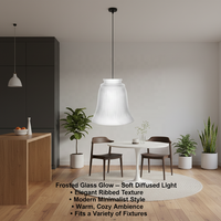Abat-jour en verre soufflé mat givré de style rustique moderne pour suspension intérieure, idéal pour la salle de bain ou le meuble-lavabo