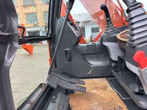 รถขุดขนาดเล็ก Doosan DX75 มือสอง คุณภาพดี ชั่วโมงการทำงานต่ำ เครื่องยนต์ดูแลรักษาอย่างดี ระบบ PLC เหมาะสำหรับงานจัดสวนและก่อสร้าง - Product Image 6