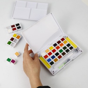 Tavolozza di pittura <span class=keywords><strong>ad</strong></span> <span class=keywords><strong>acquerello</strong></span> con disegno <span class=keywords><strong>ad</strong></span> <span class=keywords><strong>acqua</strong></span> solida di disegno superiore con penna <span class=keywords><strong>ad</strong></span> <span class=keywords><strong>acqua</strong></span> per studente artista adulto - Product Image 5