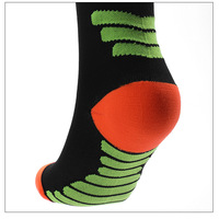 Chaussettes de compression pour marathon cycliste en extérieur, en nylon tricoté épaissi, à forte compression, unisexe, longues, élastiques, amincissantes pour les jambes, ODM