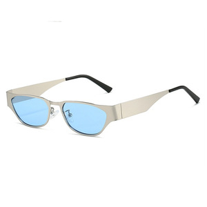 Gafas de sol tipo ojo de gato, montura metálica, lentes azules UV400, protección solar a la moda Y2K para mujer - Product Image 1