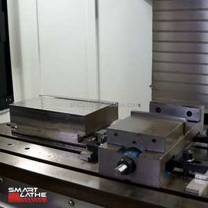 Centre d'usinage vertical CNC de haute précision avec changeur d'outils pour pièces en acier inoxydable et en aluminium - Product Image 3