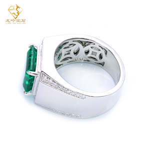<span class=keywords><strong>Anillo</strong></span> <span class=keywords><strong>de</strong></span> Plata 925 <span class=keywords><strong>con</strong></span> <span class=keywords><strong>Esmeralda</strong></span> Colombiana Cultivada en Laboratorio <span class=keywords><strong>de</strong></span> 5CT 9x11MM y Moissanita Melee, <span class=keywords><strong>Anillo</strong></span> Personalizado para Uso Diario - Product Image 2