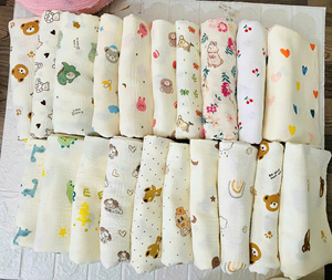 Toallas de Algodón Muselina Estampadas Modernas para Baño, 400GSM, 70x100cm, Rectangulares, Hechas a Máquina en Vietnam - Product Image 4