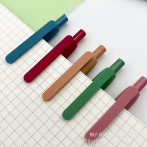 Stylo publicitaire à pression couleur macaron, encre neutre rétro, stylo de signature professionnel, modèle 1058 en carbone noir - Product Image 4