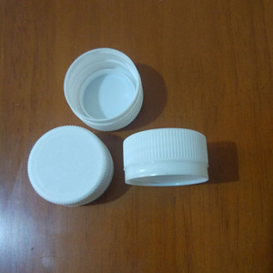 Échantillon Gratuit 2925 Préforme et Bouchons en Plastique pour Bouteilles d'Eau, Bouchon PE Anti-Vol pour Boissons - Product Image 3