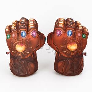 Directo de fábrica personalizado <span class=keywords><strong>Hulk</strong></span> guantes de boxeo de peluche impreso gótico victoriano disfraz superhéroe manos puños hechos de poliéster - Product Image 4