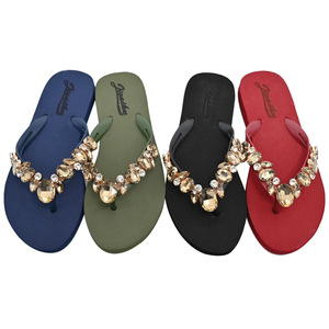 Sandalias de Playa con Pedrería Hechas a Mano para Mujer, Chanclas Planas Antideslizantes, Sandalias de Moda con Punta Descubierta para Exteriores - Product Image 1