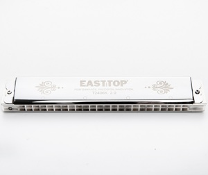 Easttop T2406K 2.0 Armónica Profesional de Trémolo de 24 Orificios para Principiantes, Latón Negro, Acero Inoxidable, Caja de Cuero, C <span class=keywords><strong>Mayor</strong></span>, Fósforo - Product Image 1