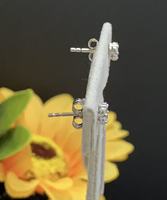 Blumenförmige Ohrringe aus 925er Silber für Damen, klein und exquisit, schlicht und elegant, geeignet für den täglichen Gebrauch und als Accessoires