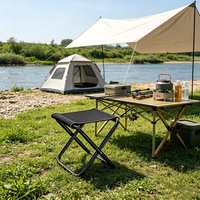 Nouveau tabouret pliable portable léger en fer moderne 2026 sans dossier pour le camping, la pêche, les voyages et la plage