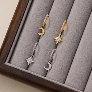 <span class=keywords><strong>Orecchini</strong></span> a Cerchio <span class=keywords><strong>Asimmetrici</strong></span> in <span class=keywords><strong>Argento</strong></span> Sterling 925 con Zirconi, Antiallergici, Luna e Stella, per Donna - Product Image 2