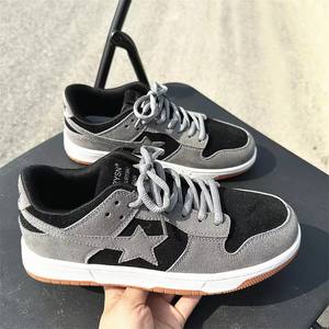 รองเท้าสนีกเกอร์สำหรับผู้ชายรองเท้าลำลองส้นเตี้ยระบายอากาศได้ดีน้ำหนักเบาติดโลโก้ได้ตามต้องการ - Product Image 4