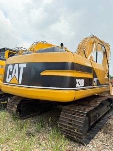 รถขุดมือสอง Cat 320B น้ำหนักใช้งาน 20,000 กก. โครงสร้างใต้ท้องรถสภาพดี เหมาะสำหรับงานเหมืองหิน - Product Image 6