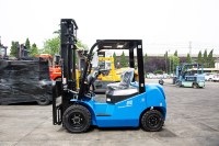 Chariot élévateur électrique contrepoids 3,5 tonnes à batterie lithium CE Warehouse Side Shift pour BYD
