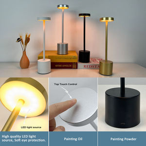 Lampada da Tavolo LED Senza Fili, Moderna, Ricaricabile, Dimmerabile al Tocco, <span class=keywords><strong>Luce</strong></span> da Scrivania Portatile, Decorazione <span class=keywords><strong>di</strong></span> Lusso in Metallo per Camera da Letto, a Batteria - Product Image 4