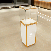 Hochwertige bodens tehende Uhren Vitrine Glass chmuck Einzelhandel geschäft Museum Vitrine Stand ausrüstung mit LED-Licht