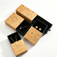 Boîtes cadeaux en papier kraft vintage YZ Wholesale, boîte à bijoux avec logo personnalisé, petites boîtes en papier dorées pour bracelets et pendentifs, pour cadeaux