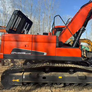 Excavatrice Doosan DX225 d'occasion à vendre – Engin de construction avec composants essentiels : moteur, pompe, PLC - Product Image 1