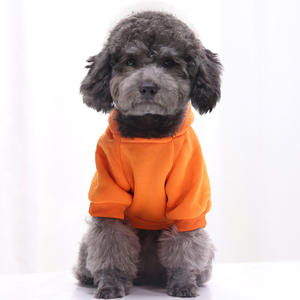 Hoodie para Animais de Estimação em Algodão Macio, Estilo Simples e Fofo, Roupas de Inverno Personalizadas para Cães e Gatos, Produtos Quentes - Product Image 4