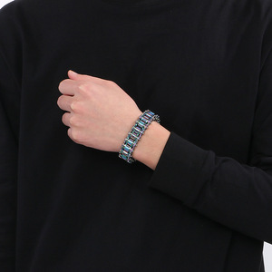 Bracelet jonc de mode pour femme, bijoux fins en acier inoxydable, design chaîne de vélo - Product Image 1