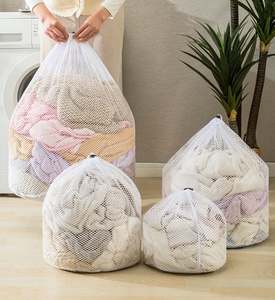 Sacs à linge en filet de polyester moderne à mailles fines, écologiques, de grande taille, avec cordon de serrage, pour chaussures, avec logo personnalisé - Product Image 4