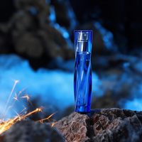 Stylo vaporisateur de parfum ergonomique de luxe rechargeable 8 ml en PETG, couleur personnalisée, impression personnalisée, atomiseur de voyage portable
