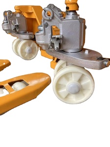 Chariot à palettes réglable avec capacité de charge de 1 à 3 tonnes et une largeur de fourche de 550 mm, chariot à main pour aluminium - Product Image 2