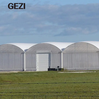 Serre agricole à double couche, à travée unique, à profil en dents de scie, avec film plastique en polyéthylène (PE/ETFE) pour diffusion automatique