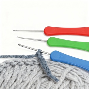 Набор разноцветных алюминиевых крючков для вязания с пластиковой ручкой, инструменты для рукоделия, вязания свитеров и плетения, эргономичный крючок для вязания - Product Image 4