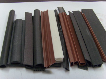 High Resilience EPDM Foam Rubber Sealing Strip Waterproofing For Window
