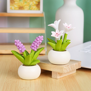 Nuovo Elfo da Vaso di Fiori, Grazioso Ornamento Creativo in Resina, Mini Decorazione da Scrivania, Regalo Fresco per Feste e Visite - Product Image 3