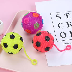 KEHUI balle collante Style chaud Fidget jouet coloré jouet balles <span class=keywords><strong>YO</strong></span> 7.5 sifflet football sifflet jouet pour enfants - Product Image 5