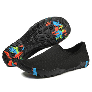 Zapatos de agua para hombre, parte superior de malla, suela de goma, secado rápido, playa, verano, punta cerrada, entresuela de EVA, sin cordones - Product Image 3