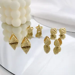 Hübliches Design Großhandel Messing-Ohrringe mit vergoldetem Tropfenförmigen Stecker-Ohrringe Modeschmuck für Damengeschenk