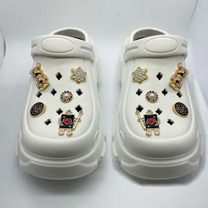 Encantos para <span class=keywords><strong>calcetines</strong></span> minion rhinestone zapato encanto LED roblox zapato encantos - Product Image 2