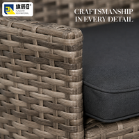 Outdoor-Gartenstuhl aus PE-Rattan, Moderner Loungesessel mit Anthrazitfarbenem Kissen, Grau-Braun Geflecht, Garten-Sitzgelegenheit