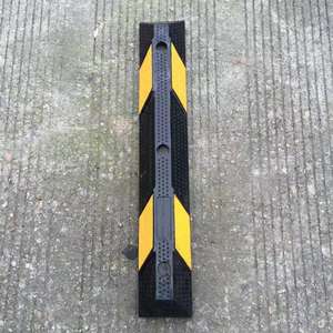 900 मिमी रबर व्हील स्टॉपर, 90 सेमी पार्किंग स्टॉप - Product Image 3