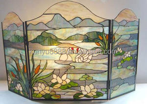 Paravent de cheminée en vitrail motif oie, structure solide, design européen, haute transmission lumineuse, décoration pour appartement - Product Image 3