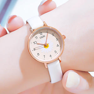 Reloj de Mujer con Esfera Floral, Diseño Único, Resistente al Agua, Cuarzo, Moderno - Product Image 4