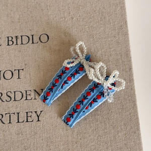 กิ๊บติดผมรูปโบว์ประดับมุกปักลายดอกไม้ฤดูใบไม้ผลิ 2 ชิ้น/ชุด กิ๊บติดผมด้านข้างแบบหรูหราพร้อมกิ๊บติดผมหน้าม้าสำหรับผู้หญิงและเด็กผู้หญิง - Product Image 3