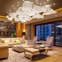 Lustres en cristal modernes et luxueux sur mesure, lampes suspendues en verre, éclairage décoratif de plafond pour salon, hall d'hôtel