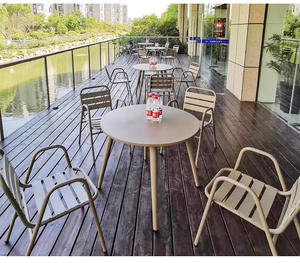 Ensemble de table et de chaises pliantes légères en aluminium moderne pour jardin, terrasse et balcon - Conception durable - Product Image 1