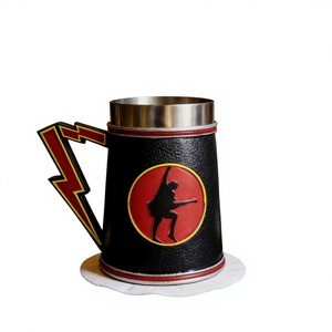 Tazza Anniversario Rock AC <span class=keywords><strong>Band</strong></span> 20oz in Resina e Acciaio Inossidabile, Tazza 3D Iconica <span class=keywords><strong>Metallica</strong></span> Rock and Roll DC - Product Image 2