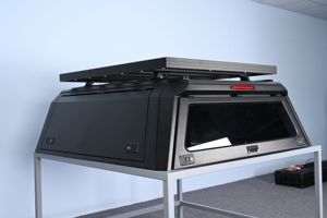 BYD SHARK 2024+ <span class=keywords><strong>Porte</strong></span> <span class=keywords><strong>coulissante</strong></span> en verre Plaques en aluminium Pas de perçage requis Installation facile Léger Économie de carburant Étanche - Product Image 5