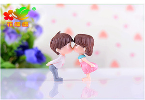 Bacio amanti bambola piccoli ornamenti fai da te figurina all'ingrosso micro paesaggio decorazione PVC plastica ufficio giardino ragazzo ragazze statua - Product Image 5