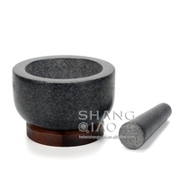 Ensemble de mortier et de pilons en granit noir, prix d'usine, plateau en bois, piédestal classique, mortier et pilon en granit avec Base en bois