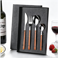 Ensemble de couverts de luxe 4 pièces en acier inoxydable 430 avec manche imitation bois, finition poli miroir, coffret cadeau pour mariage, vente en gros